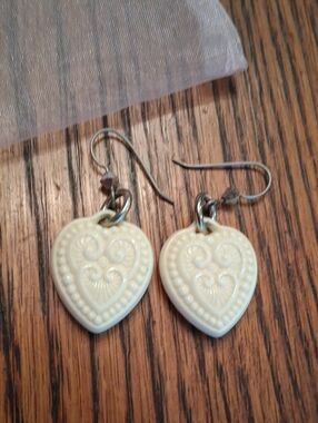 Tarina Tarantino Heart Earrings